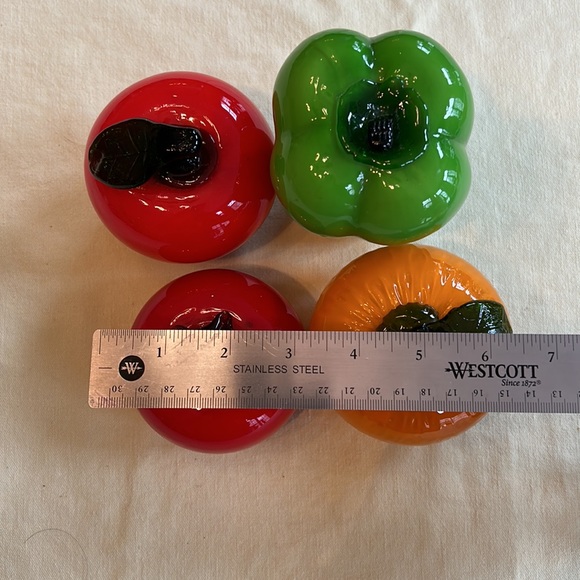 Set of 7, Murano Handblown Style glass fruit and veg - Picture 5 of 5